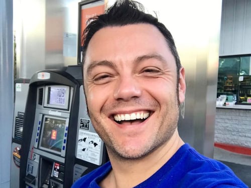 Tiziano Ferro e Fedez, scambio di accuse. Scontro su bullismo e omofobia