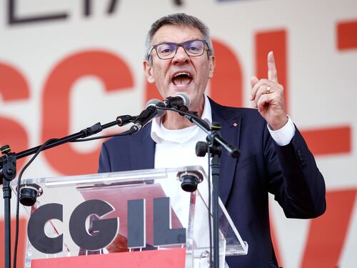 I sindacati già sbraitano contro il governo: “No flat Tax”. Landini sminuisce il successo di Meloni
