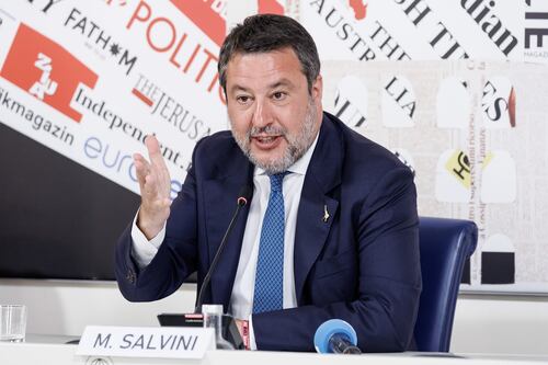 Salvini tranquillizza imprese e famiglie: "Non sarà razionato il carburante"