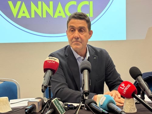 Partito di Vannacci, altro che 4%. Il sondaggio di Ghisleri: ecco quanto vale