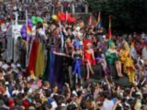 Stretta sulle manifestazioni. Niente cortei nelle piazze