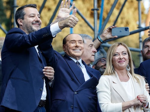 Prima seduta in Parlamento. Si tratta a oltranza sui presidenti di Camera e Senato