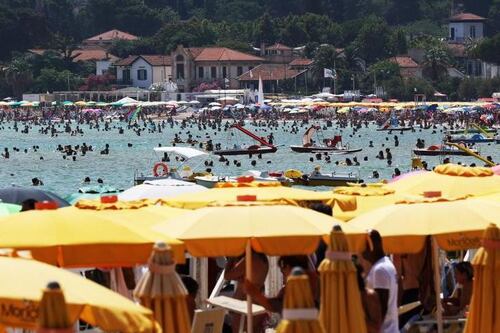 Meteo, ci mancava l'anticiclone Cammello. Tedici: verso i 40 gradi, quando arriva