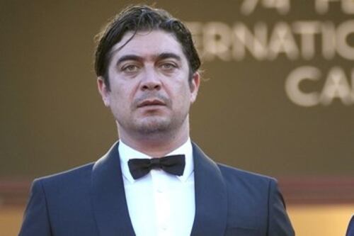 Riccardo Scamarcio, la domanda su Benedetta Porcaroli lo manda in tilt: "Piantala"