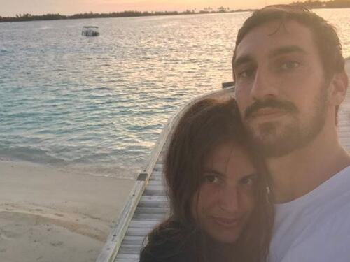 Morto Astori, messaggi di dolore per la fidanzata Francesca Fioretti. Lei scriveva: "Sei il mio sole"