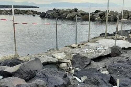 "Era malato". La madre del bimbo di 2 anni annegato a Torre Annunziata confessa e finisce in cella