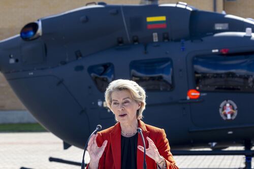 Ue, ansia per il volo di von der Leyen e accusa alla Russia. Gelo dal Cremlino
