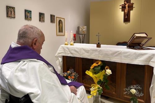 Papa Francesco, diffusa la prima foto del Papa dal Gemelli: come sta Bergoglio
