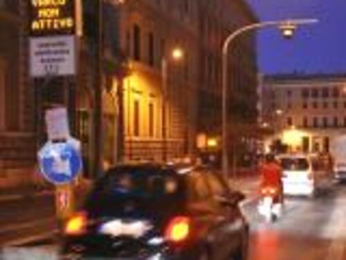 Un sms per gli orari della Ztl