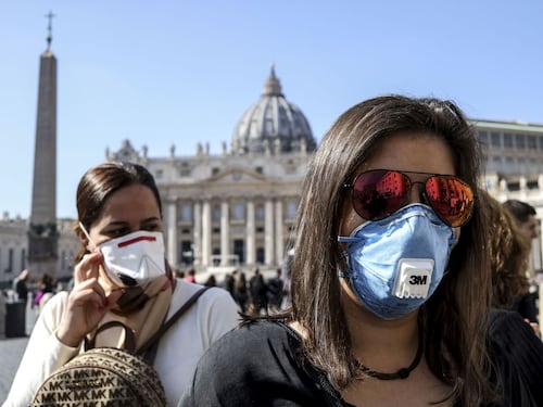 Il virus fa la marcia su Roma