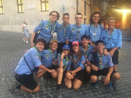 Cento chilometri a piedi e non sono ancora stanchi