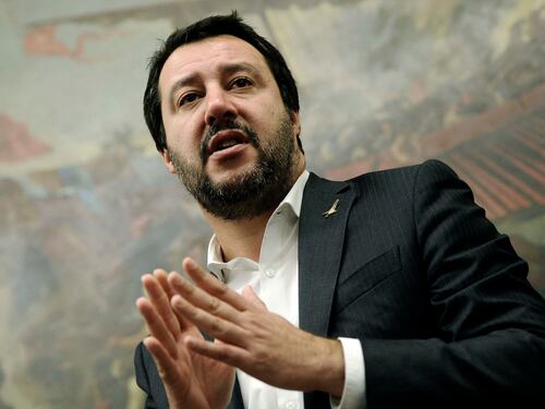 Il Pd accelera sul biotestamento ma esplode il caso Salvini
