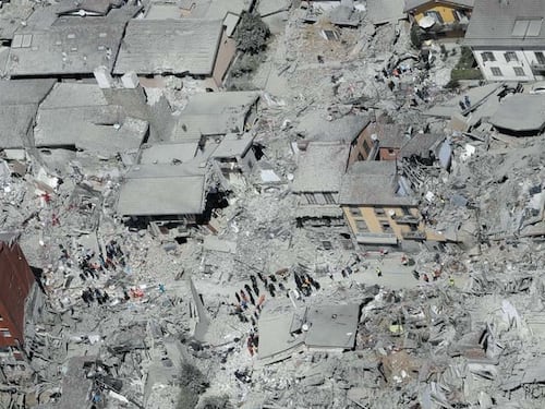 I furbetti del terremoto: in cento rischiano il processo