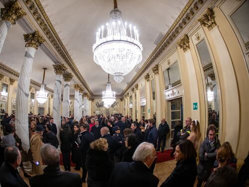 Prima della Scala, l'ossessione della sinistra per il pericolo nero