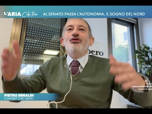 L’Aria che Tira, Senaldi demolisce le teorie sinistre sull’autonomia: “Balle, non divide l’Italia”