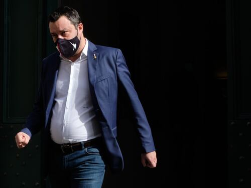 La ricetta di Salvini: abbassare le tasse e alzare la guardia su clandestini e droga