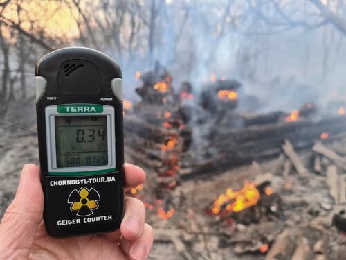 Incendio a Chernobyl, le radiazioni fanno paura