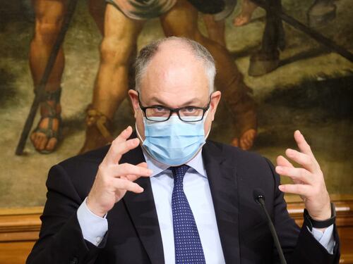 Il governo è dissociato dalla realtà: migliaia di aziende condannate a chiudere. Inutili le soluzioni in campo