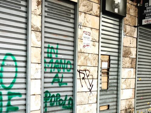 "Pericoloso" ma scarcerato. L'avviso al molestatore bengalese che smentisce le toghe