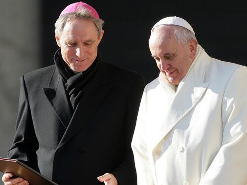 Vaticano, Padre Georg rischia il posto