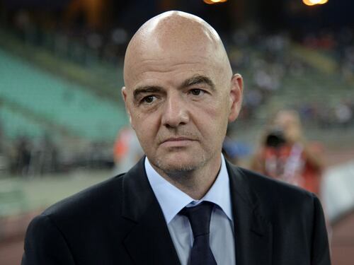 Fifa pronta a estendere stagione 19/20 a tempo indeterminato