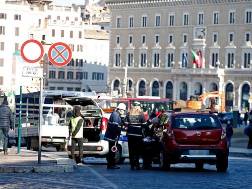 Roma, blocco veicoli inquinanti fino a lunedì
