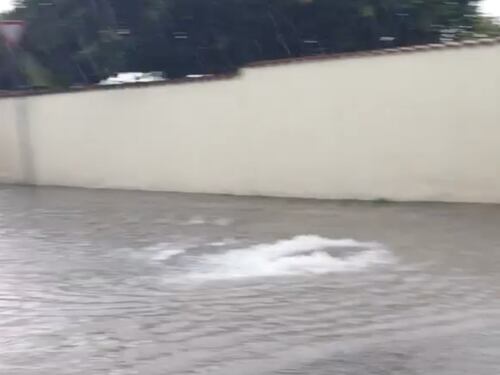 Bomba d'acqua su Lavinio, la strada diventa un fiume