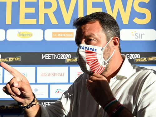 Pensioni, l'avviso di Salvini: "L'Europa vuole riportare quella schifezza della legge Fornero"