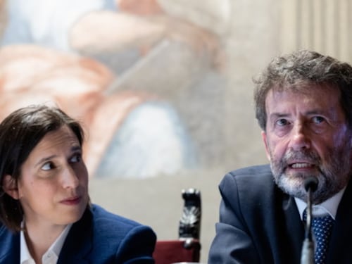 Contro Schlein anche il correntone dei "contiani dem". Le primarie? "Un bagno di sangue"