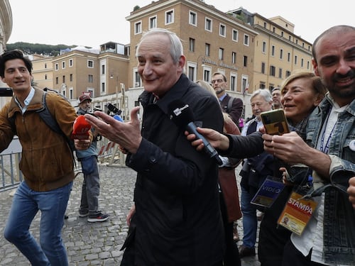 Cardinali in congregazione: data del Conclave e caso Becciu, cosa trapela