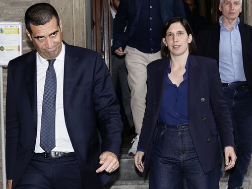 Modena, per il Pd conta solo ripetere che “l’attentatore è italiano” e che gli stranieri sono “eroi”