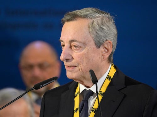 Rispunta Draghi: "Mediatore con Putin per l'Ue". L'indiscrezione del Financial Times