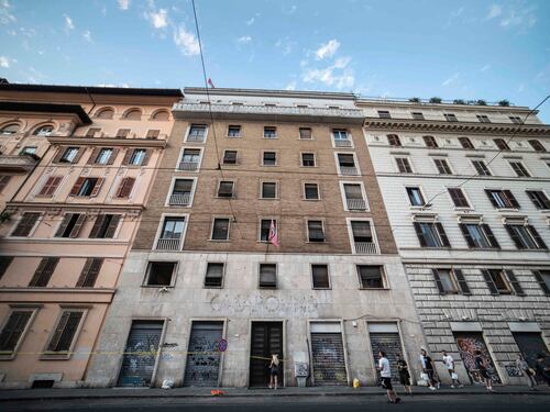 CasaPound oscurata da Facebook e Instagram. Decine di pagine chiuse