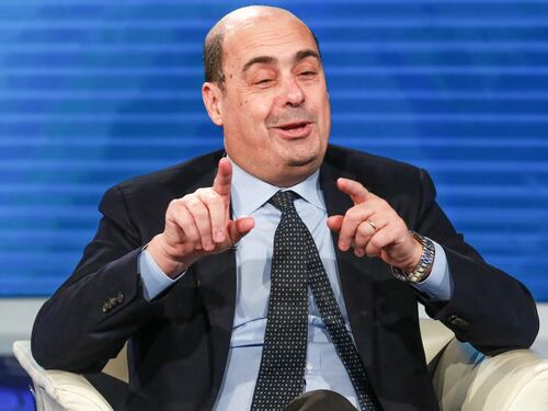 Zingaretti esulta per la missione su Marte. Così viene massacrato dai social