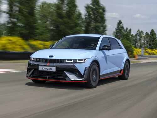 In pista con la Ioniq 5 N