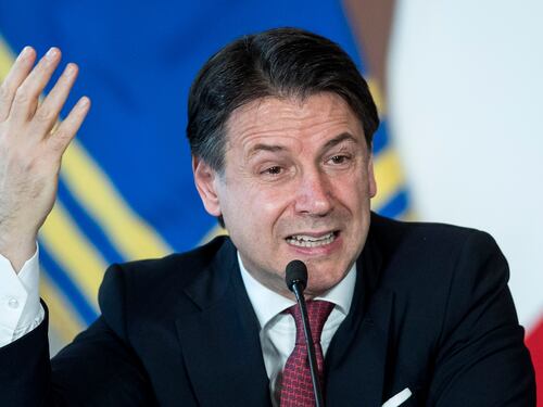 I redditi di Conte salgono di 700mila euro. Il più ricco resta Berlusconi