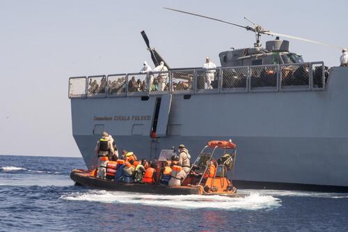 Dopo l'Austria ecco l'Ungheria di Orban: "L'Italia deve chiudere i porti ai migranti"