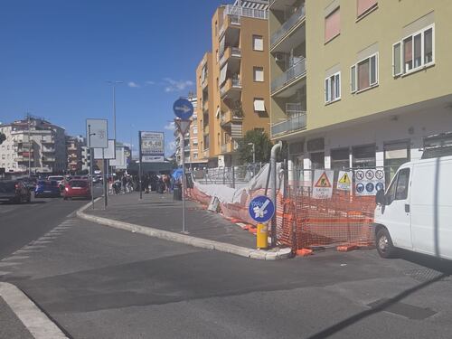 Parking Cornelia "fantasma" dopo 20 anni. Promesse saltate, quando riapre