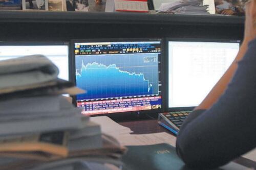 Borse sempre più giù: in soli tre giorni bruciati quasi 10mila miliardi di valore