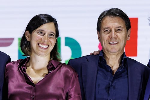 Schlein nella morsa dei big Dem: per avere uno di loro al Colle sono disposti a mollarla. Così Conte sogna da leader