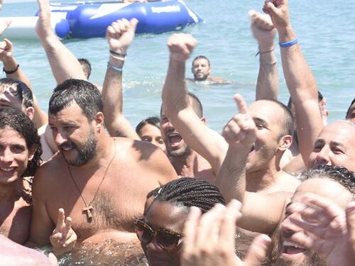 Dalla crisi rinasce il centrodestra