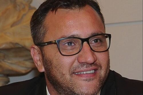 Paolo Ferrara: "Estraneo ma mi autosospendo"