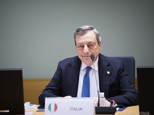 Mario Draghi accusa l’Europa sugli sbarchi dei migranti: l’Italia è stata lasciata sola