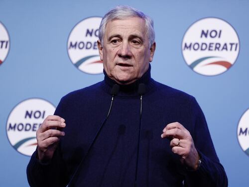Siria, Tajani lancia l'allarme: "Rischiamo nuovo collasso migratorio"