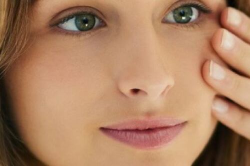 Pelle in estate, come salvare viso e corpo con la beauty lista di Iwona Staszynska