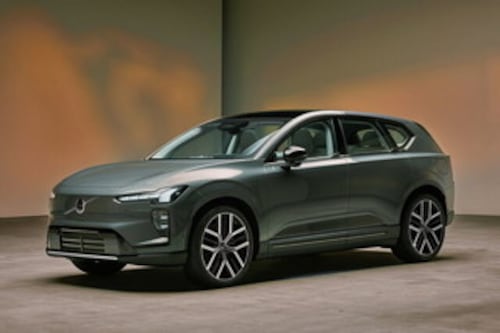 Volvo EX60 il SUV elettrico svedese