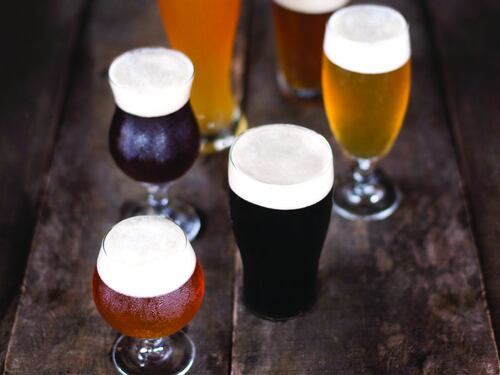 Largo alle Brut Ipa, le "birre-champagne": guida ai nuovi trend della birra artigianale