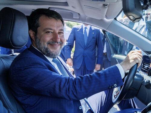 Sciopero dei trasporti, Salvini convoca un tavolo urgente al ministero