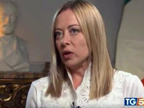 Meloni affonda la sinistra: "Non ci battono e ricorrono ai giudici"