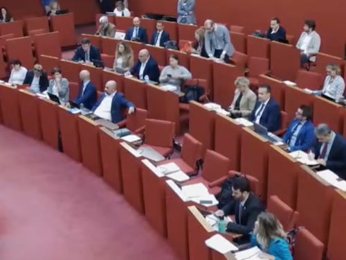 Genova, l'odio del consigliere Pd contro FdI: "Vi abbiamo già appeso una volta" (video)